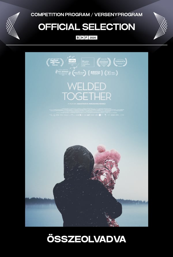 Összeolvadva poster